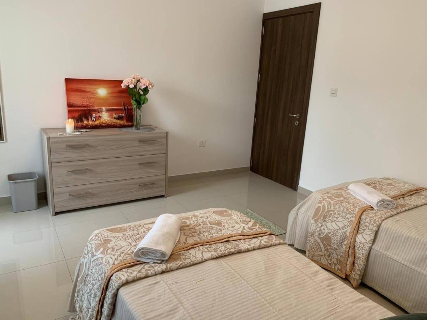 Fl 1 Ta'Lonza Luxury With Hot Tub By Homely Mellieħa Buitenkant foto