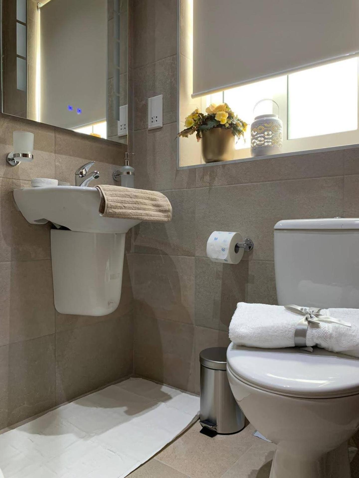Fl 1 Ta'Lonza Luxury With Hot Tub By Homely Mellieħa Buitenkant foto