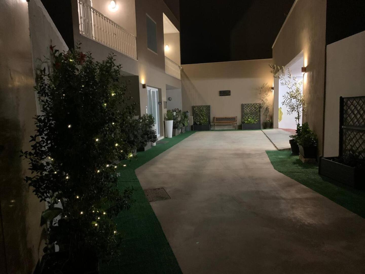 Fl 1 Ta'Lonza Luxury With Hot Tub By Homely Mellieħa Buitenkant foto
