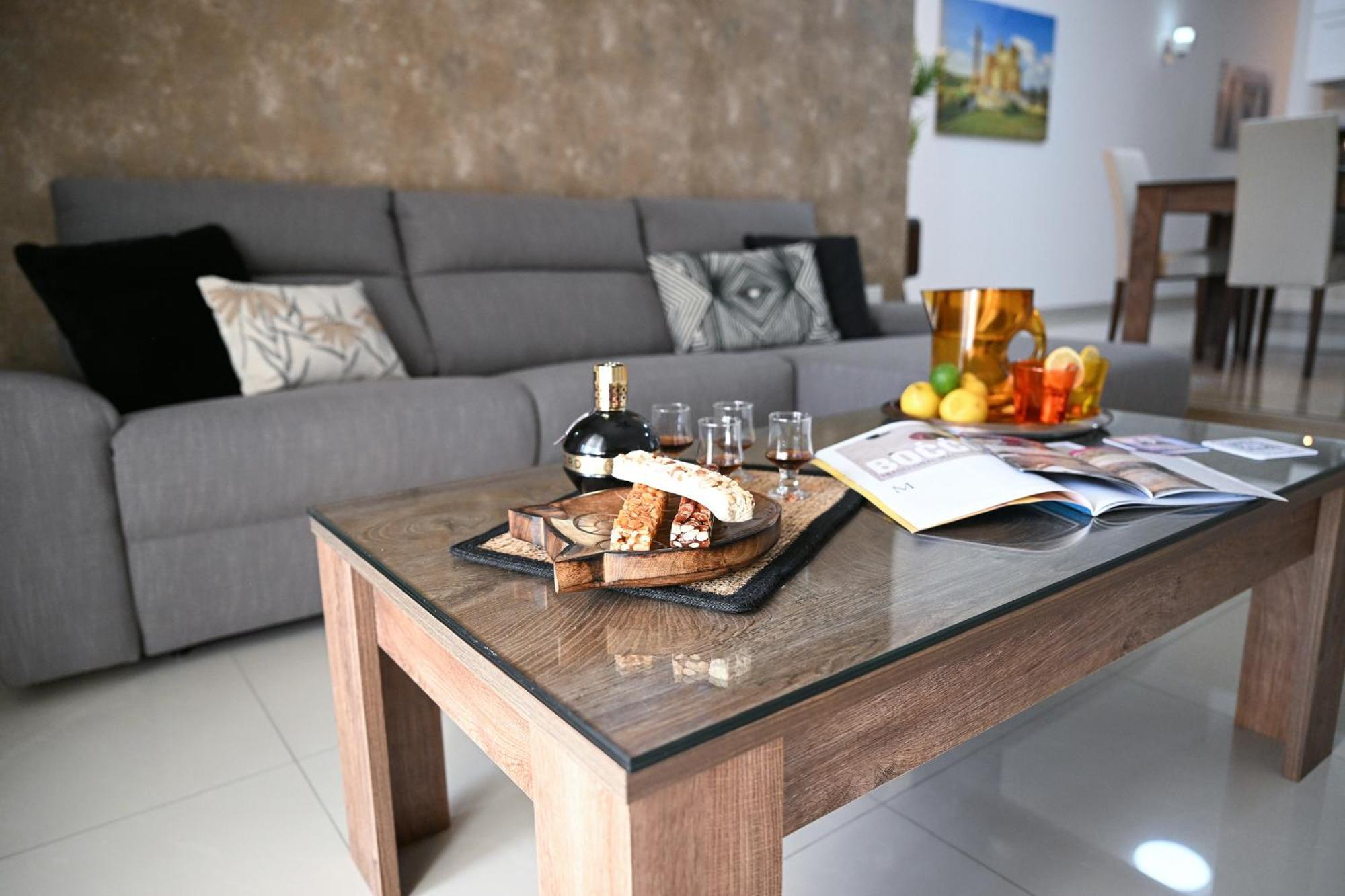 Fl 1 Ta'Lonza Luxury With Hot Tub By Homely Mellieħa Buitenkant foto
